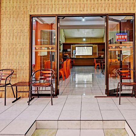 Collection O 91489 Hotel Tanjung Permata Cilacap Exterior foto