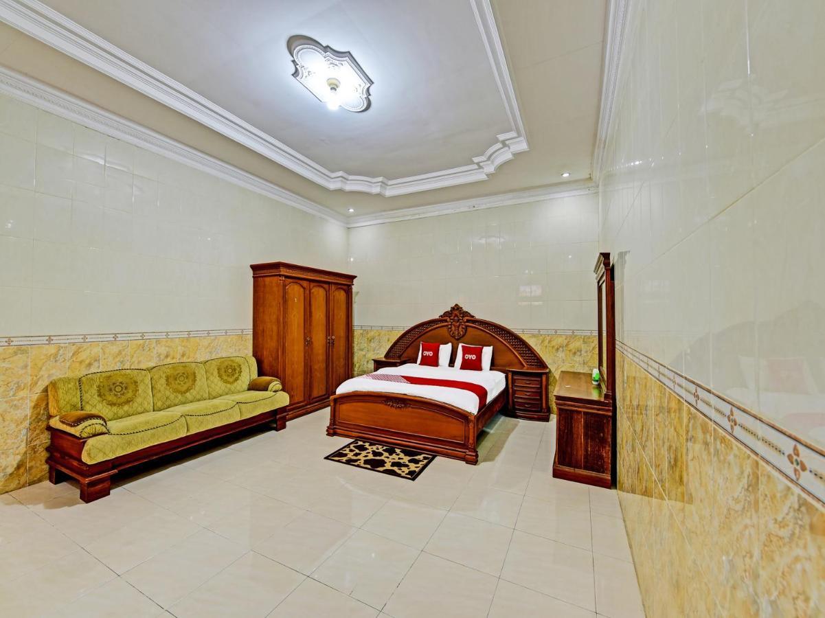 Collection O 91489 Hotel Tanjung Permata Cilacap Exterior foto