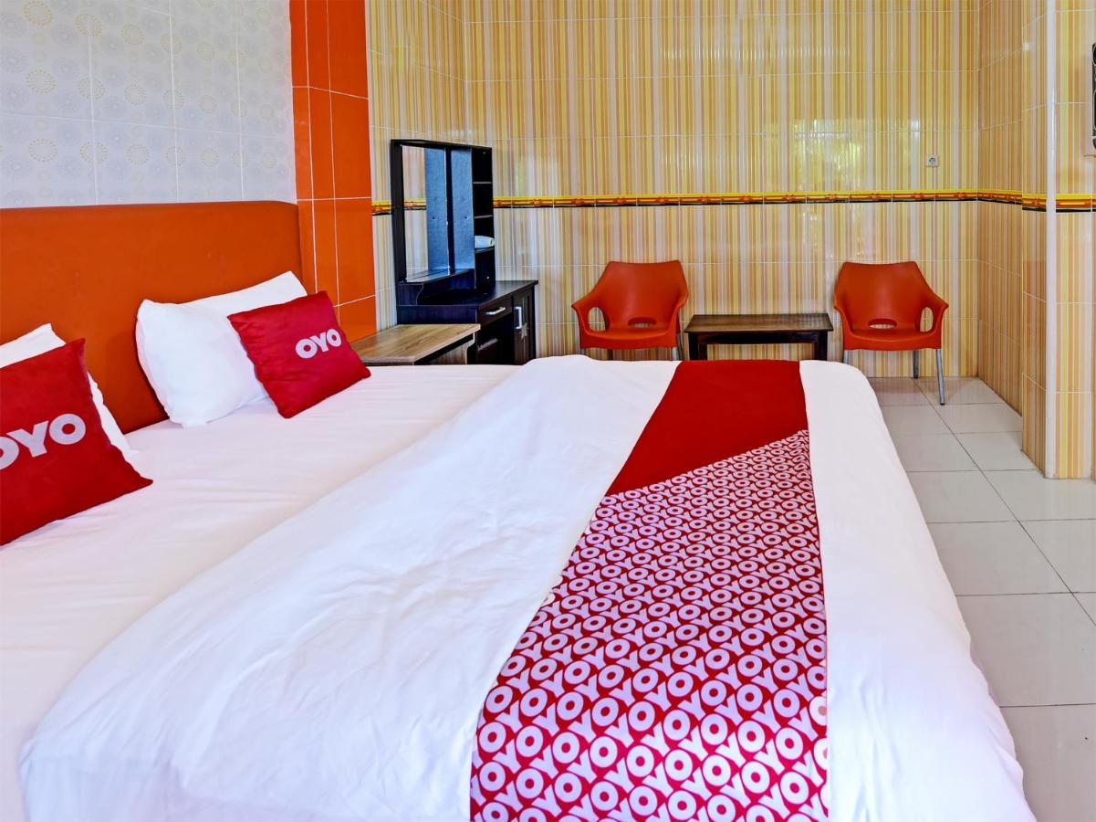 Collection O 91489 Hotel Tanjung Permata Cilacap Exterior foto