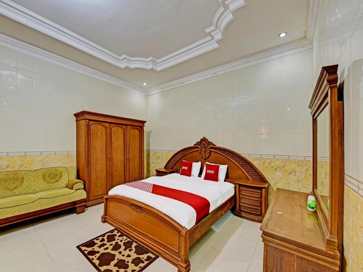 Collection O 91489 Hotel Tanjung Permata Cilacap Exterior foto